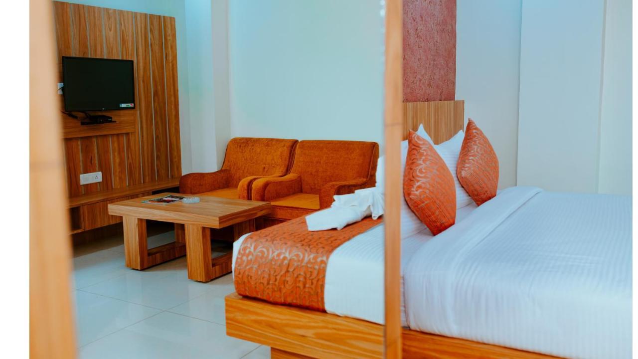 Hotel Dc Star Tarapith Exterior photo