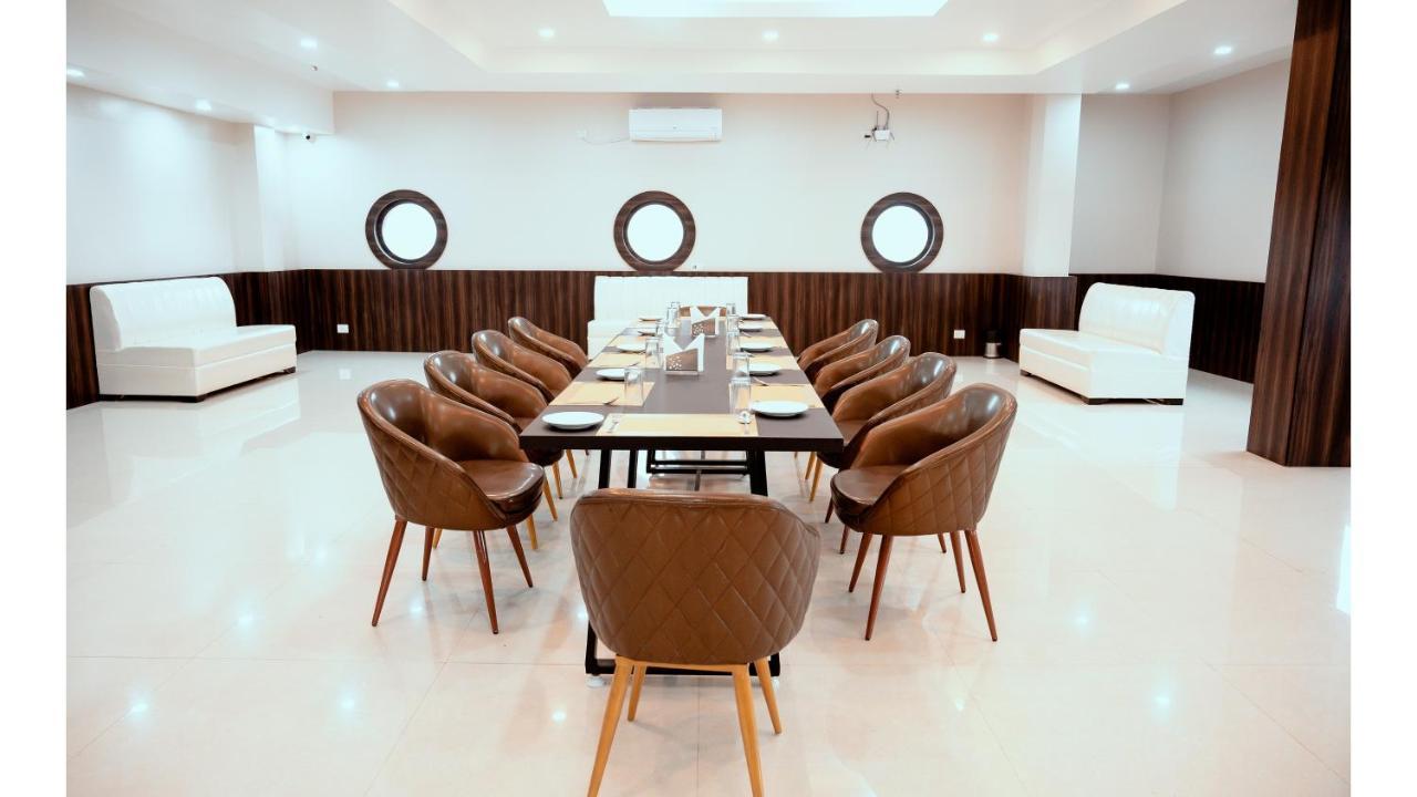 Hotel Dc Star Tarapith Exterior photo