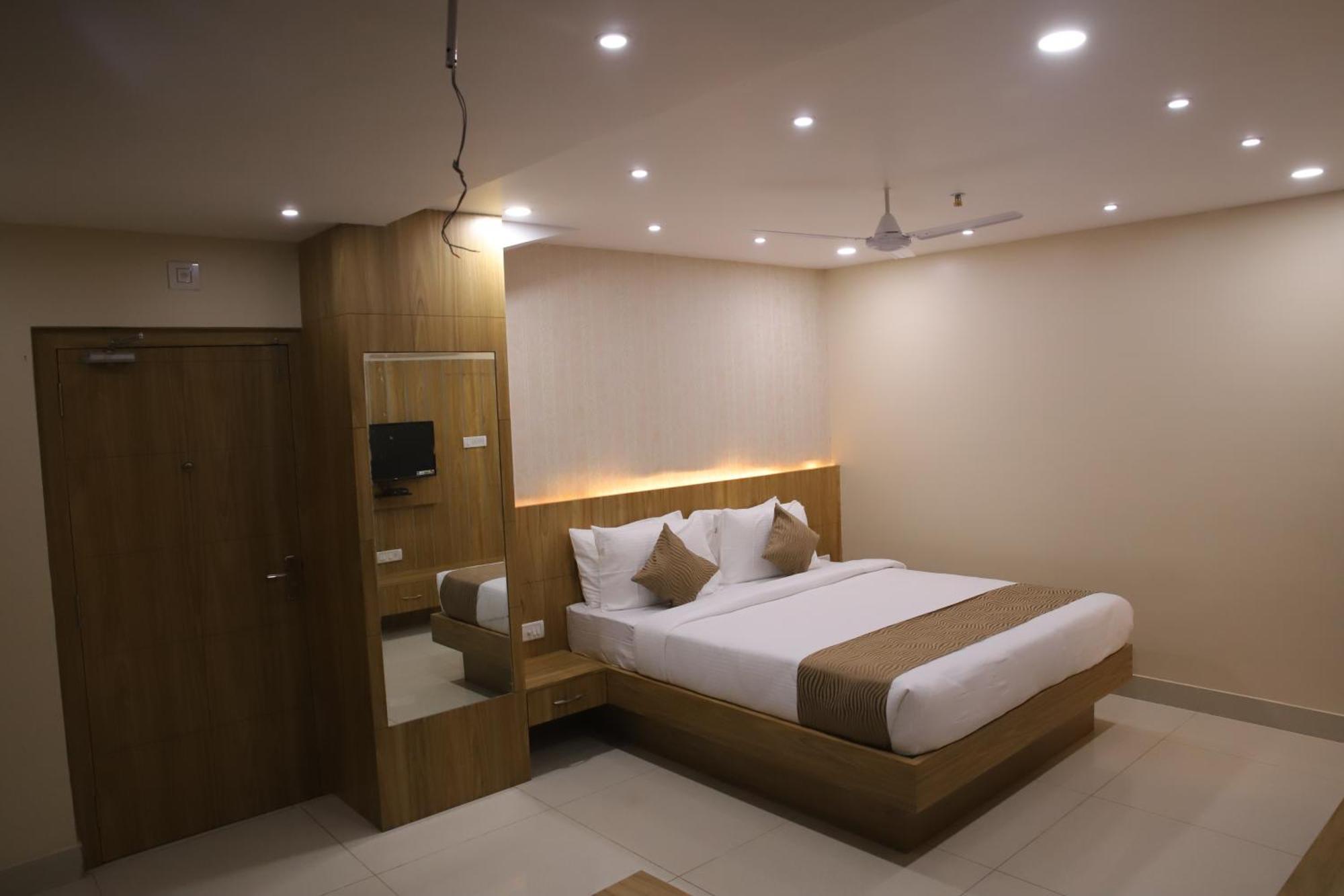 Hotel Dc Star Tarapith Exterior photo